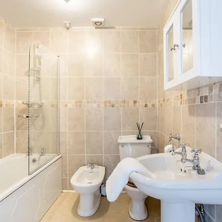 Apartamento Spacious New Town 3 Bedroom