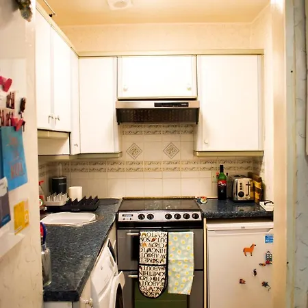 Bright And Cosy Near Haymarket Apartament