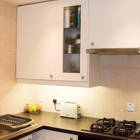 Appartement Traditional 1 Bedroom Colony Flat In