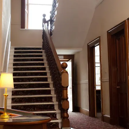 Hotell House 3*