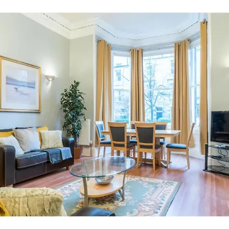 Wonderfully Located Flat In Marchmont, Apartament *