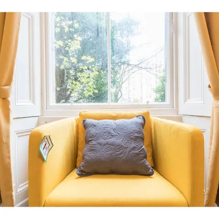 Wonderfully Located Flat In Marchmont, Apartament *