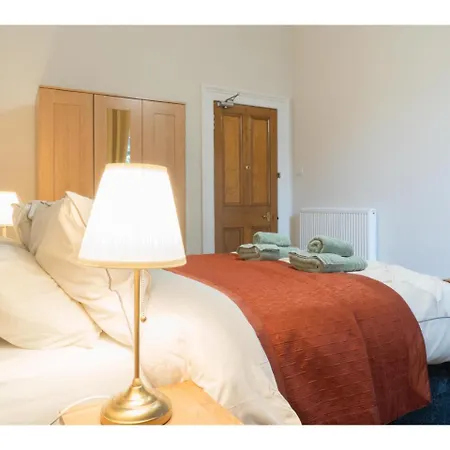Wonderfully Located Flat In Marchmont, Apartament *