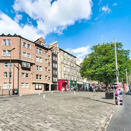 Joivy Amazing Location - Charming By The Castle!