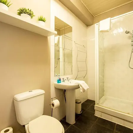 Appartement Joivy Amazing Location - Charming By The Castle!