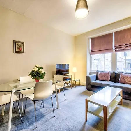 Joivy Stylish In New Town Apartment