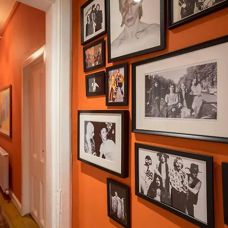 Joivy Unique&artsy Royal Mile Apt - Relive Music History شقة إدنبرة