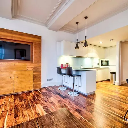 Amazing Views! North Bank Street Luxury *