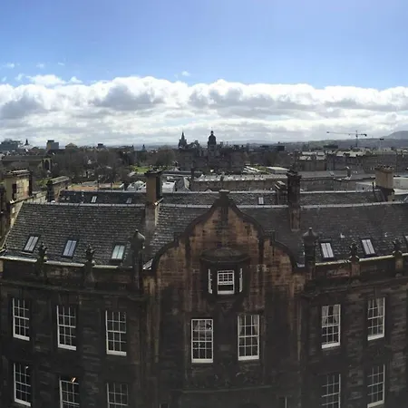 Altido Retro Castle Retreat 2bed * Edimburgo