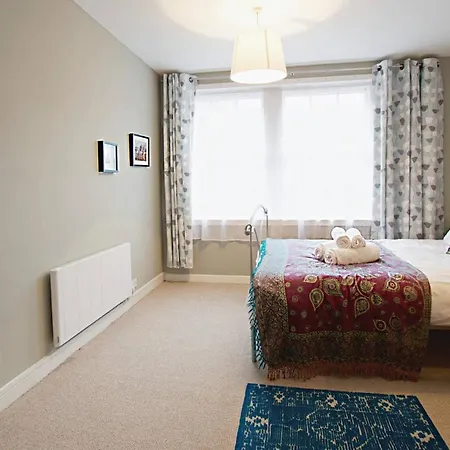 Three Bed On The Royal Mile 公寓