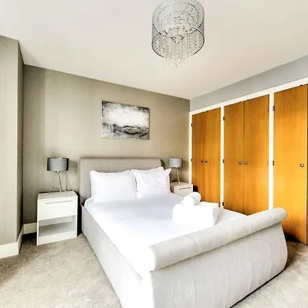 Apartment Altido Stylish 3bd City Centre Apt - Free Parking & Lift Edinburgh