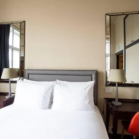 Stylish City Centre Apt W Castle View & Lift إدنبرة