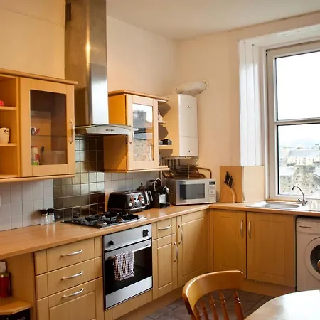 1 Bedroom In Newington *