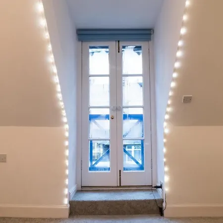 Apartamento Superb Central Flat: Classy. Cool. Castle Views!