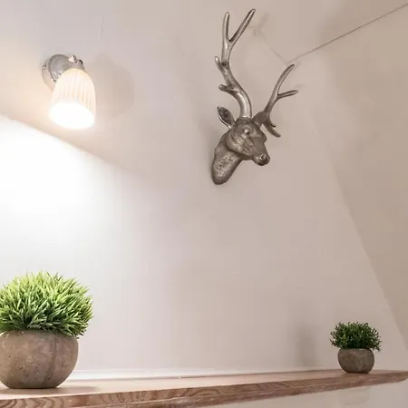 公寓 Superb Central Flat: Classy. Cool. Castle Views! 爱丁堡