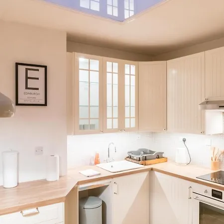公寓 Superb Central Flat: Classy. Cool. Castle Views! *