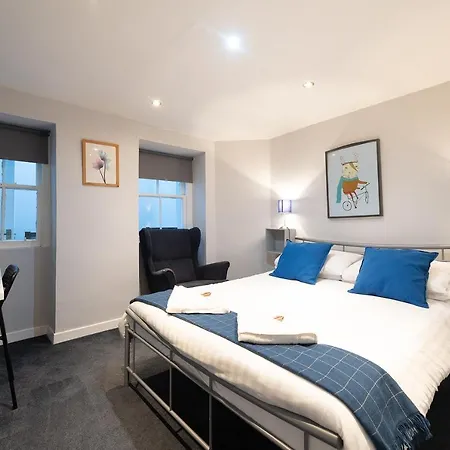 Caledonian Guest house 3*