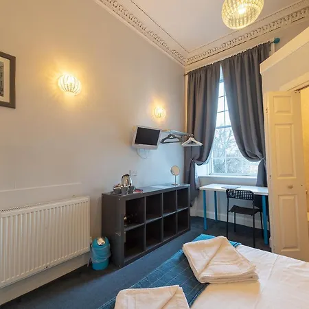 Caledonian Guest house Edinburgh
