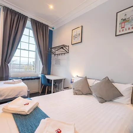 Caledonian Guest house 3*