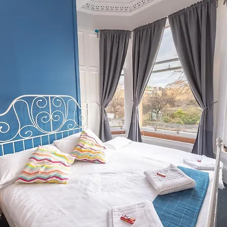 Guest house Caledonian 3*