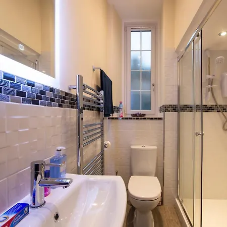 Apartamento City Centre Retreat ✰ Great Location✰ Free Parking Edimburgo