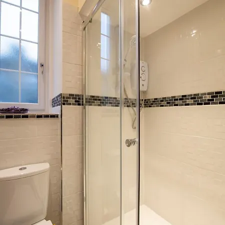 City Centre Retreat ✰ Great Location✰ Free Parking * Edimburgo