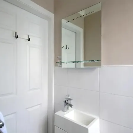 26 Queensferry Street Lane *