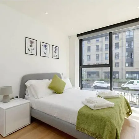 Luxury - Quartermile إدنبرة