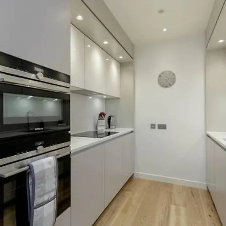 Luxury - Quartermile شقة