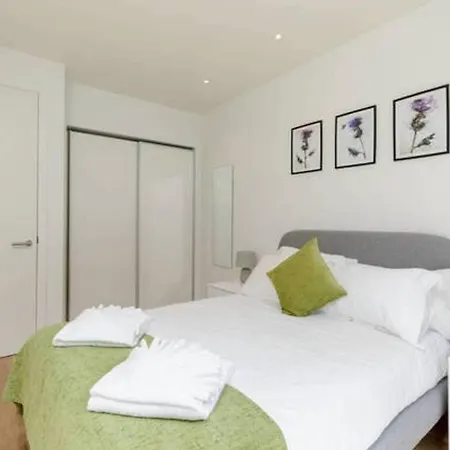 Luxury - Quartermile شقة