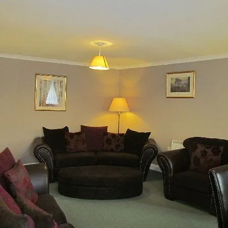 Canon Court ApartHotel 4*