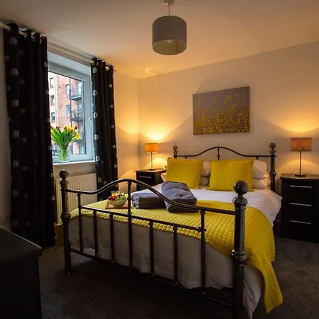 Large Ground Floor 3 Bed With Parking Apartment Edinburgh