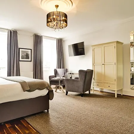 Joivy Luxury Flats On George Street * Edinburgh