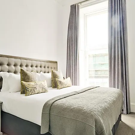 Joivy Luxury Flats On George Street * Edimburgo