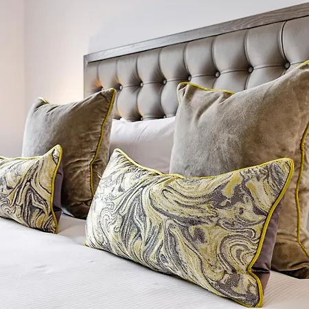 Joivy Luxury Flats On George Street * Edimburgo