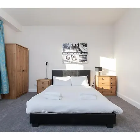Large 5br House For 10 Near Murrayfield Apartament