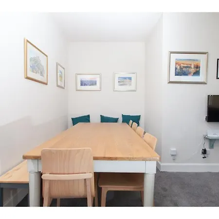 Large 5br House For 10 Near Murrayfield Apartament