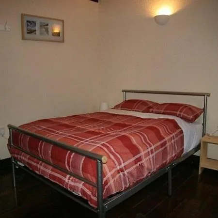 Brodies Hostels Vandrarhem *