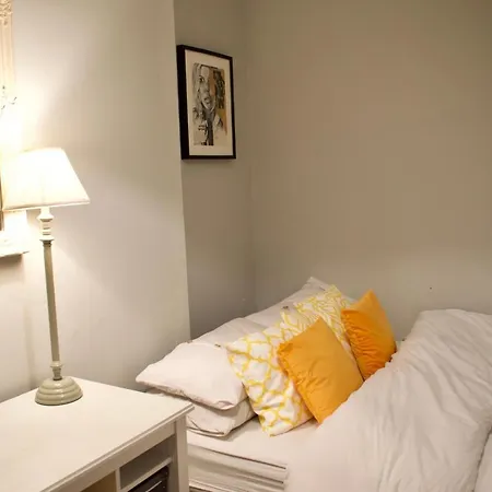 شقة 2 Bedroom Near Murrayfield
