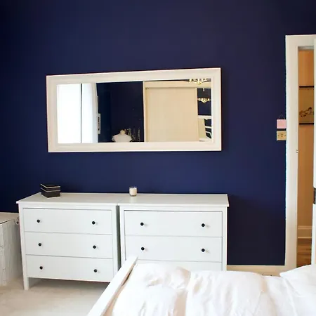 2 Bedroom Near Murrayfield شقة