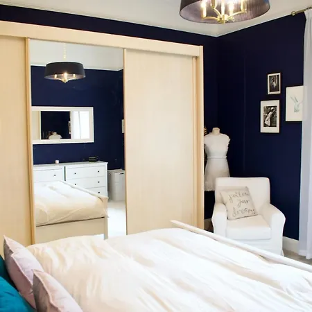 شقة 2 Bedroom Near Murrayfield *