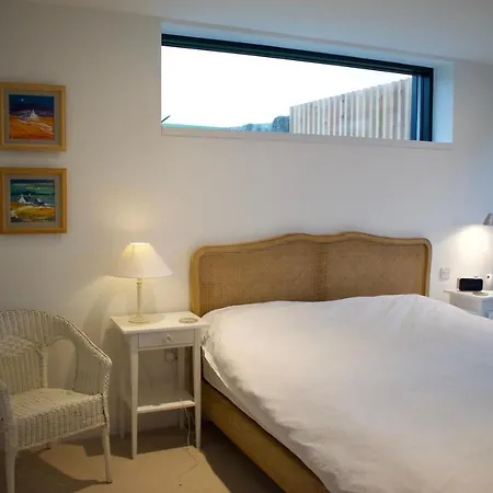 Elegant Eco Glass House * Edinburgh