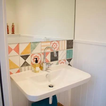 Elegant Eco Glass House Apartment Edinburgh