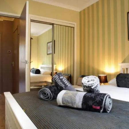 Joivy Stylish Castle View Flat With Balcony * Edynburg