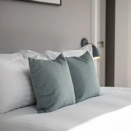 Joivy Spacious Close To Princes Street Edimburgo