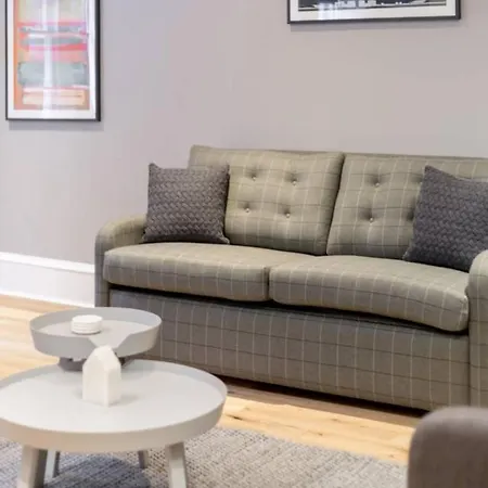 Joivy Luxurious 2br Near Haymarket Station Apartment Edinburgh