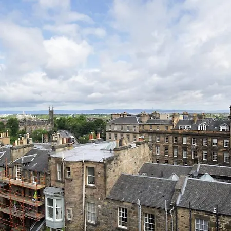 Penthouse With Elevator & Parking * Edimburgo
