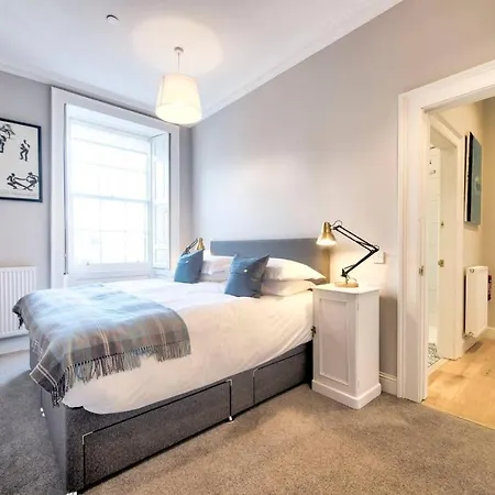 On Frederick Street Apartment