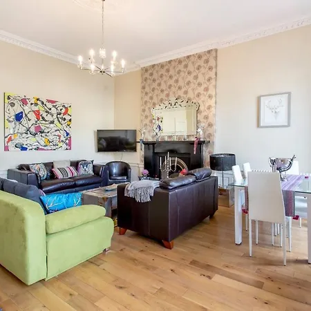 11 York Place Apartment Edinburgh