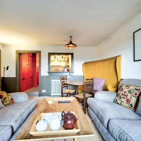 The Rock House - Historic Gem In The Heart Of The City Edinburgh